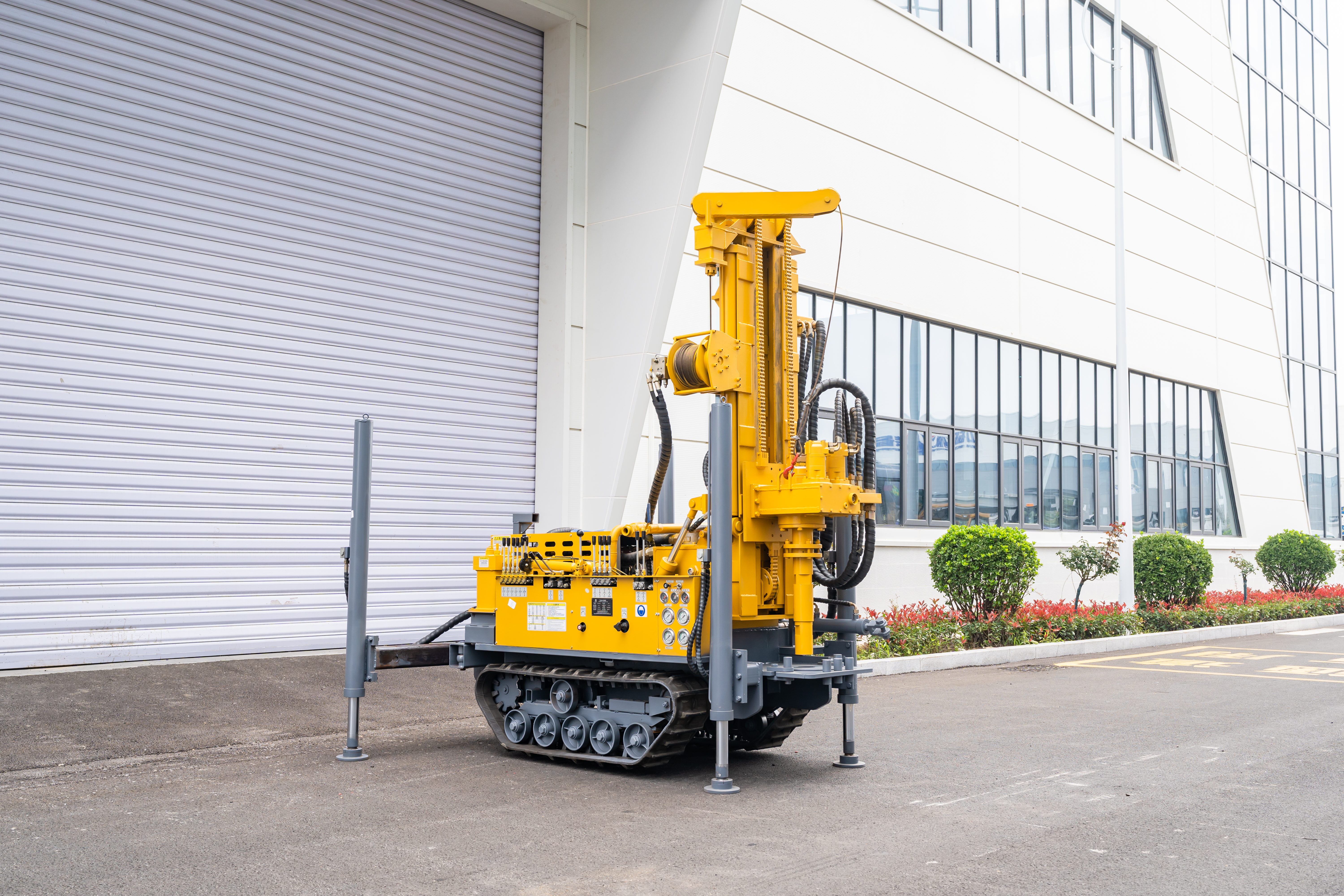 履带式气动水井钻机HW-HQZ-160L
